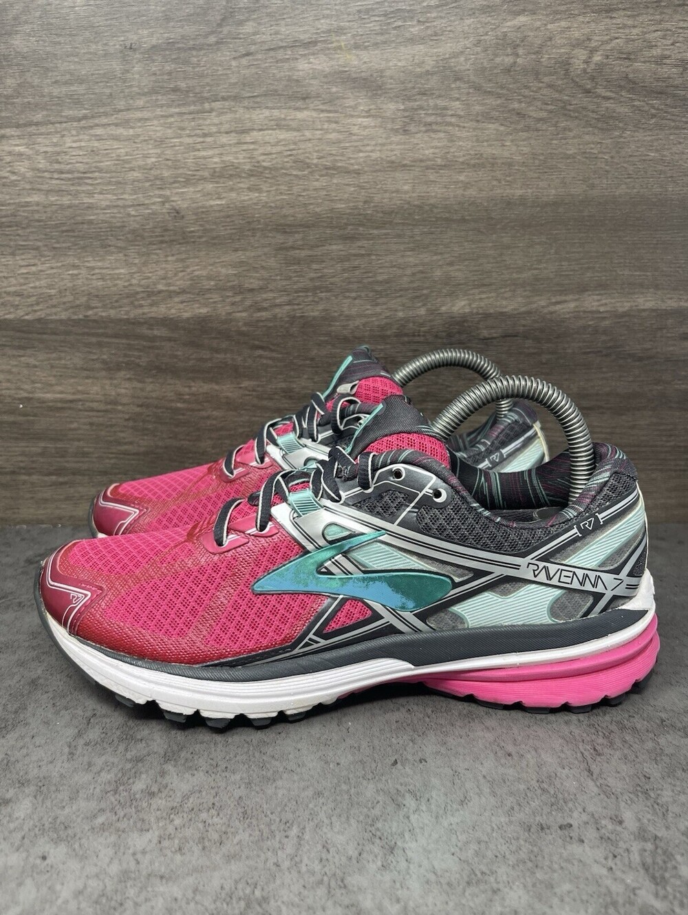 Brooks Ravenna 7 Womens Size 7 Pink Teal Gray Stability Running Walking Shoes